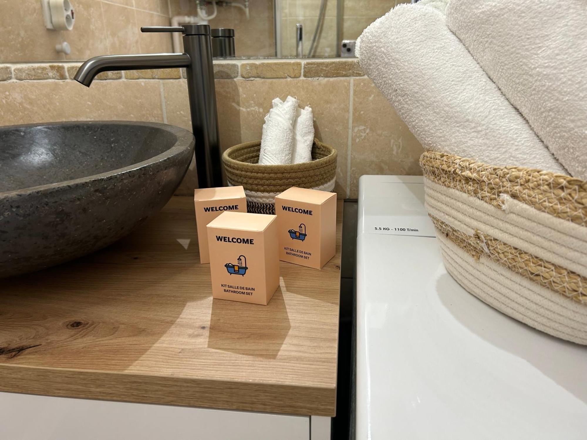 Apartament Duplex Climatise Proche Port Tulon Zewnętrze zdjęcie